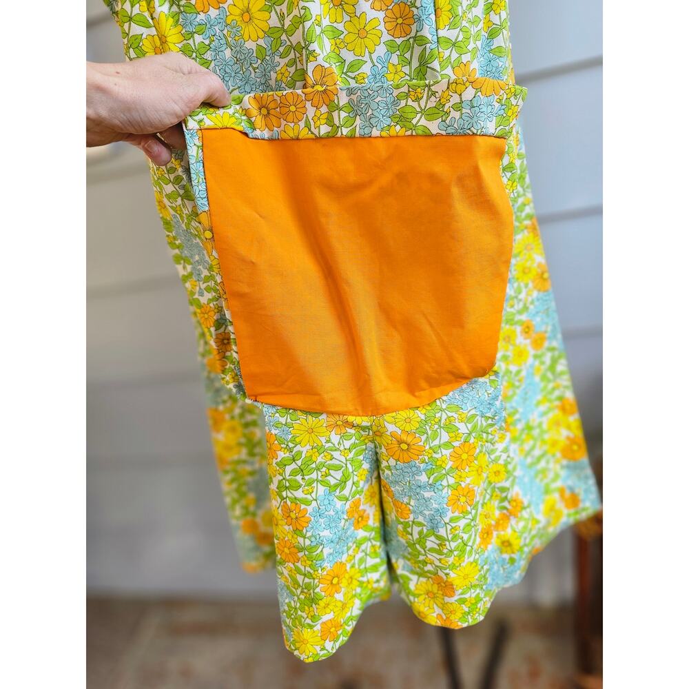 Psychedelic & Groovy 70's Mod Floral Playsuit/Jum… - image 3